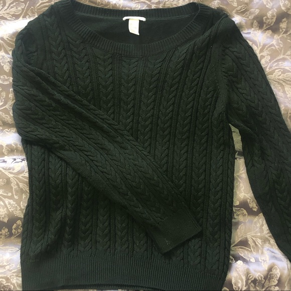 Green Knitted Sweater - Picture 1 of 3